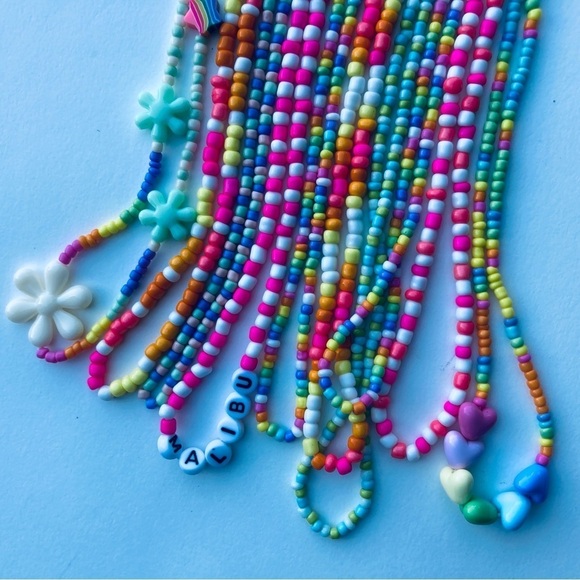 Handmade Beaded Necklace  | D12 - Picture 6 of 6